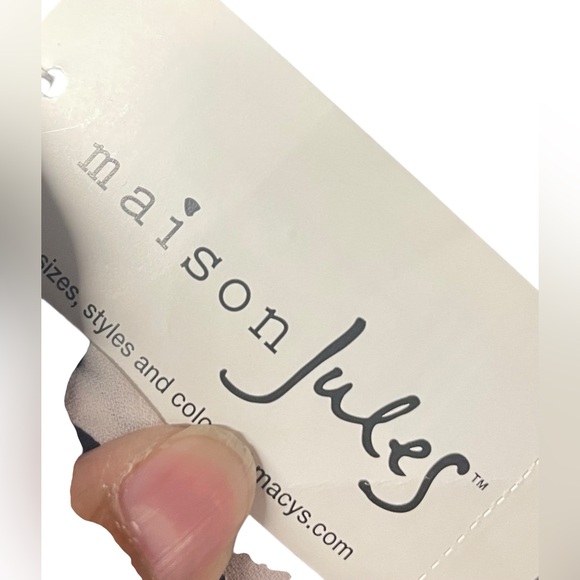 Navy and White classy dress it’s a small I didn’t loose enough weight to fit - Picture 7 of 9